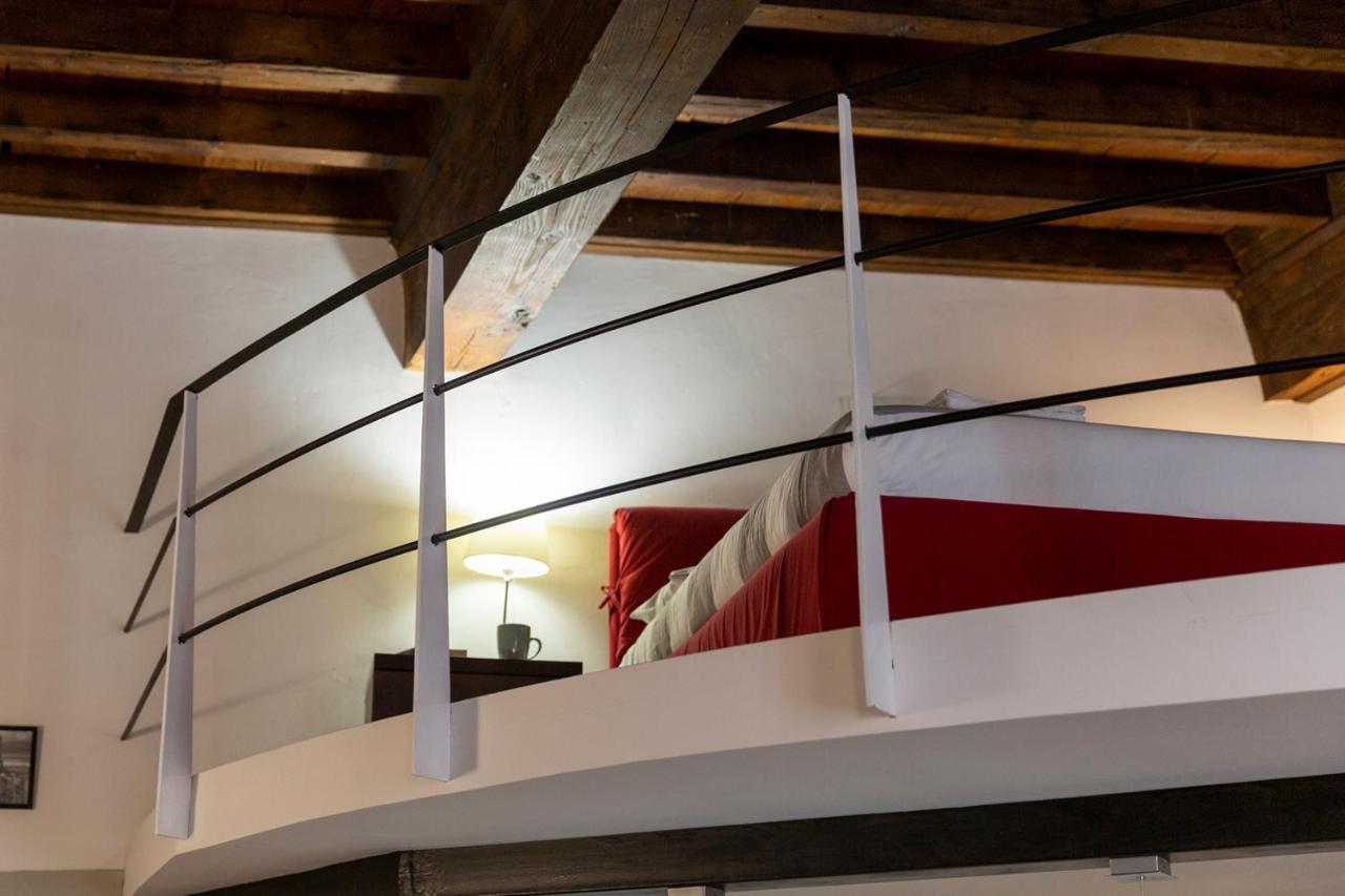 Guelfi Loft In A Historic Palace ฟลอเรนซ์ ภายนอก รูปภาพ