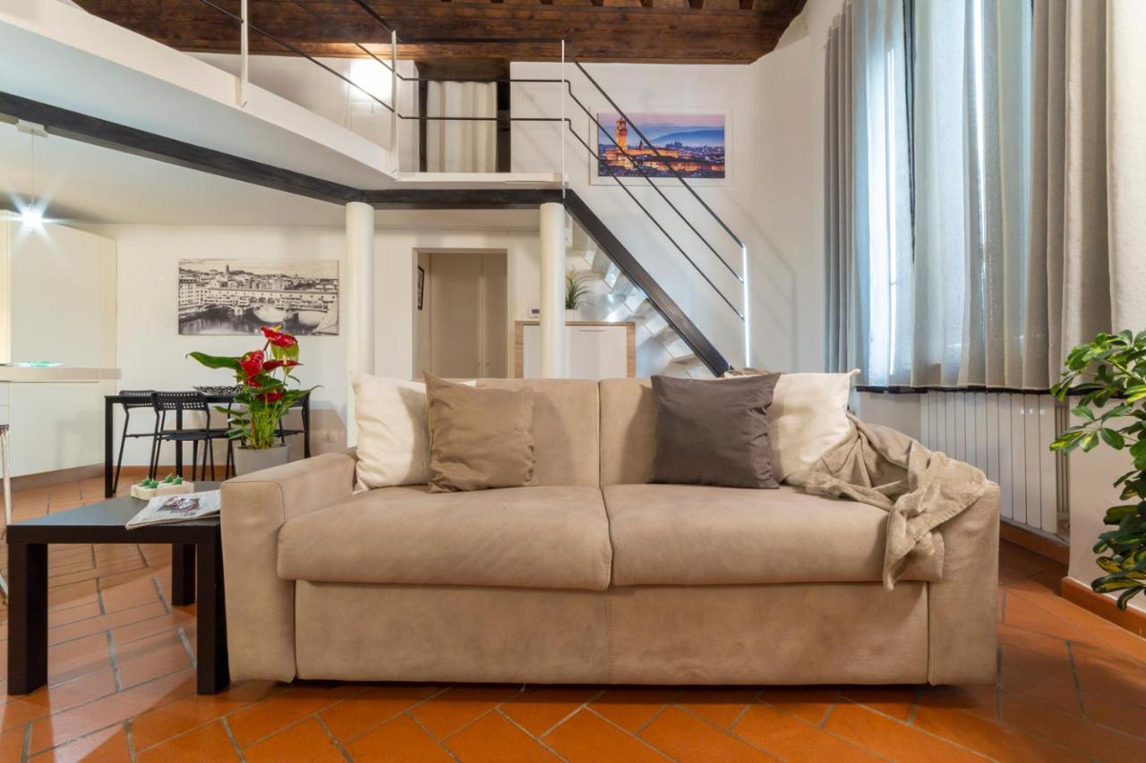 Guelfi Loft In A Historic Palace ฟลอเรนซ์ ภายนอก รูปภาพ