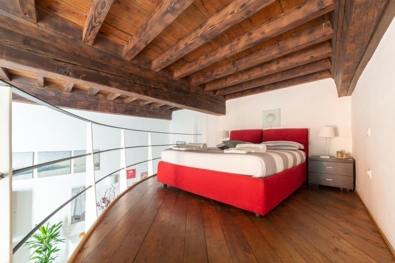 Guelfi Loft In A Historic Palace ฟลอเรนซ์ ภายนอก รูปภาพ